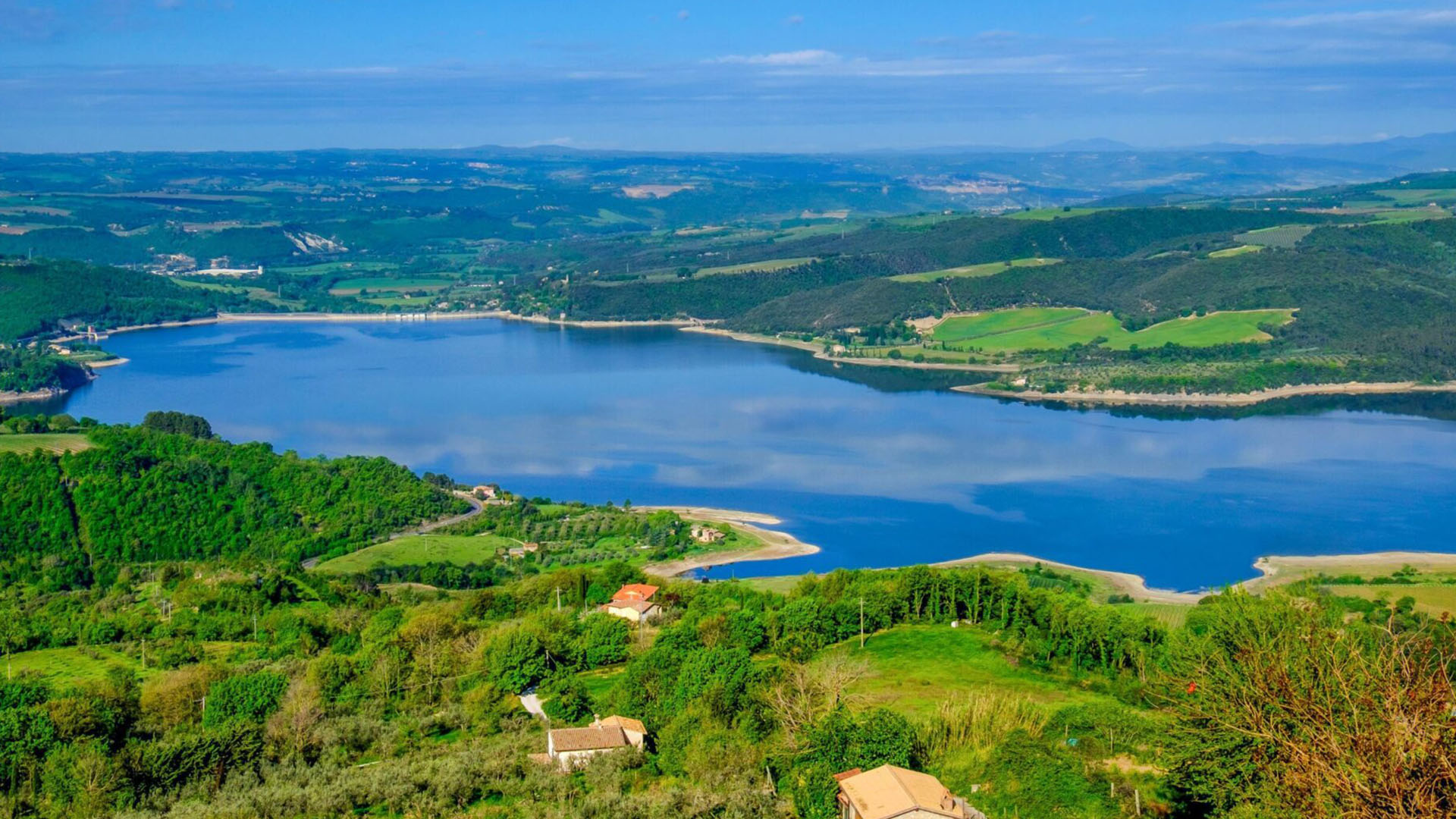 Lago di Corbara